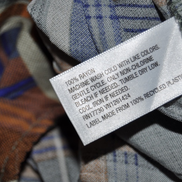 New WILD FABLE Plaid Puff Sleeve Ruched Front Top - Picture 8 of 8